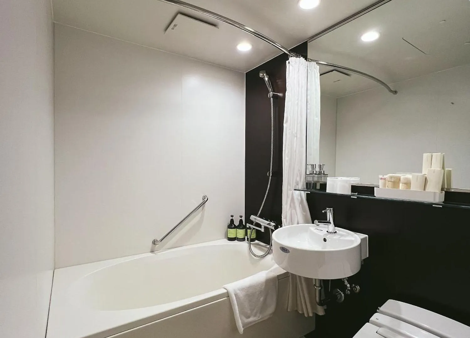 Miru Kyoto Nishiki Hotell